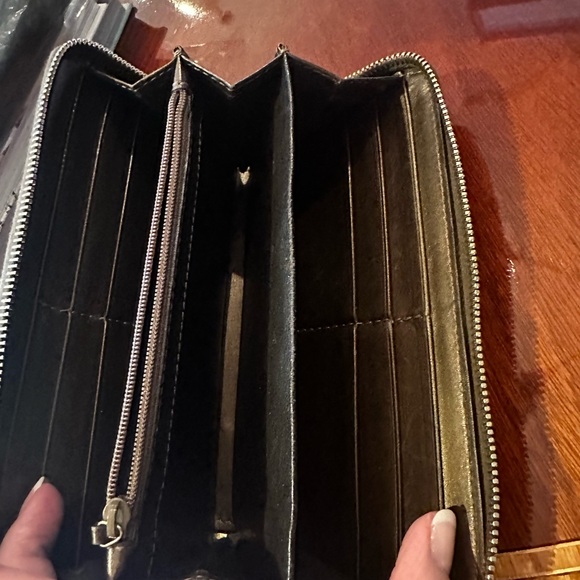 Gucci interlocking G pattern zip wallet - Picture 4 of 11